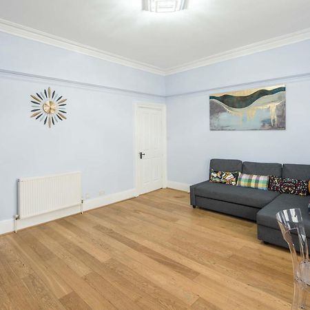 Gloucester Station Gem: 3 Bedroom Oasis ลอนดอน ภายนอก รูปภาพ